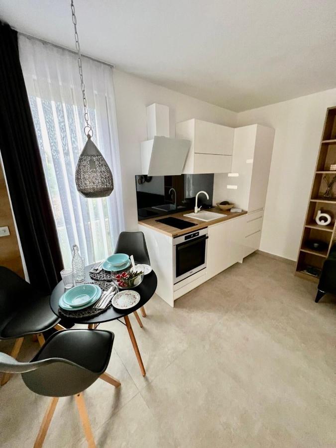Apartmani Cube A メドゥリン エクステリア 写真