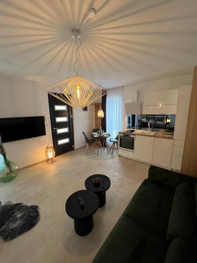 Apartmani Cube A メドゥリン エクステリア 写真